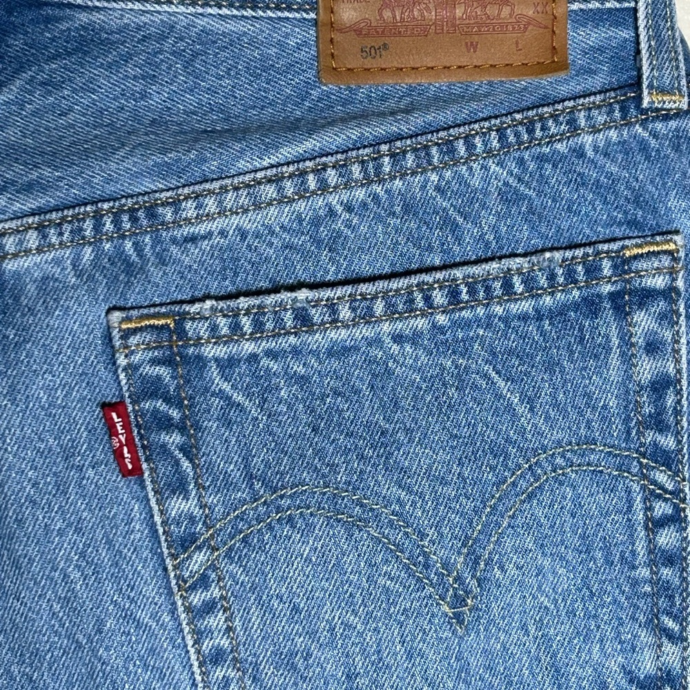 Levi's Premium 501 Original Stretch Cropped Jeans Womens Blue 25x26 Distressed